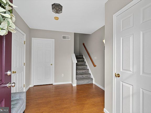 5th image of 106 Ironwood Ct