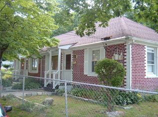 670 Pearl Harbor St, Bridgeport, CT 06610