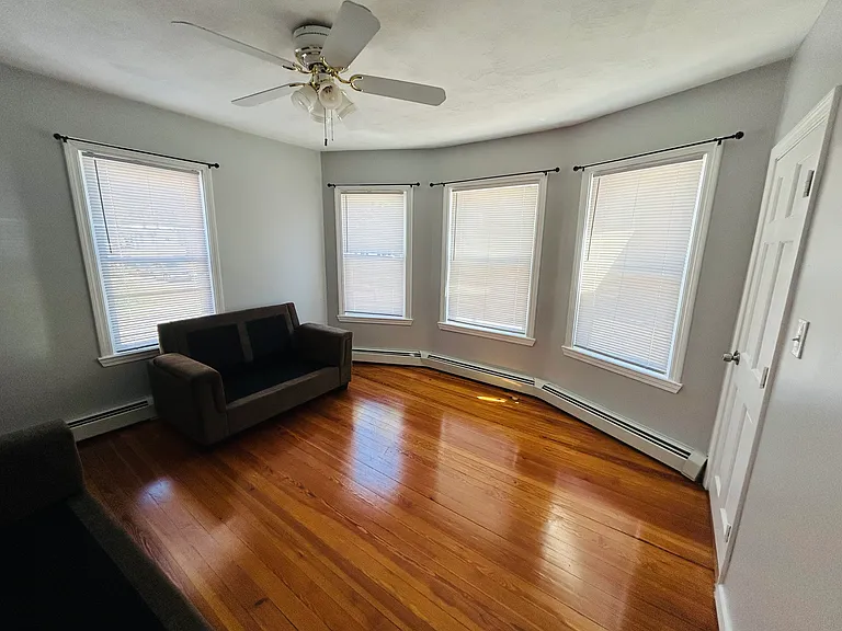 84 Darlingdale Ave #1 — Photo 3
