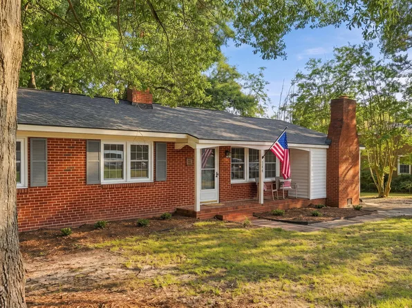 544 N Dunn St, Angier, NC 27501