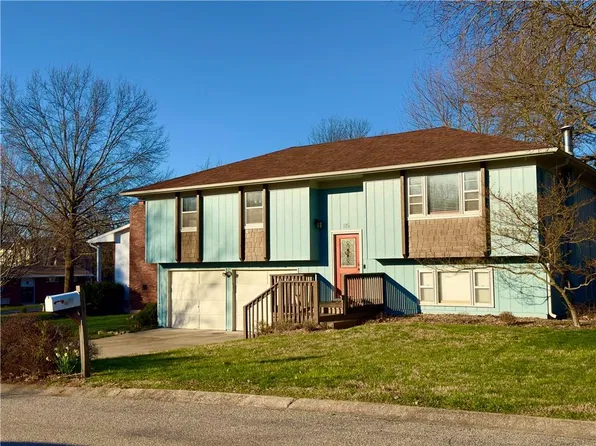 115 Fairview Ave, Warrensburg, MO 64093