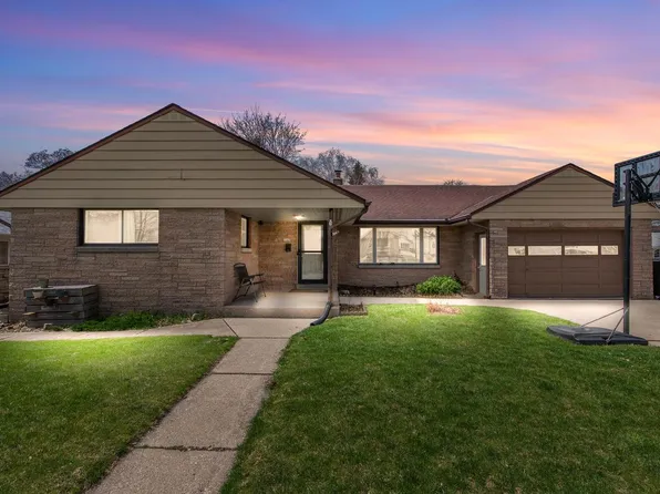 2347 South 98th STREET, West Allis, WI 53227