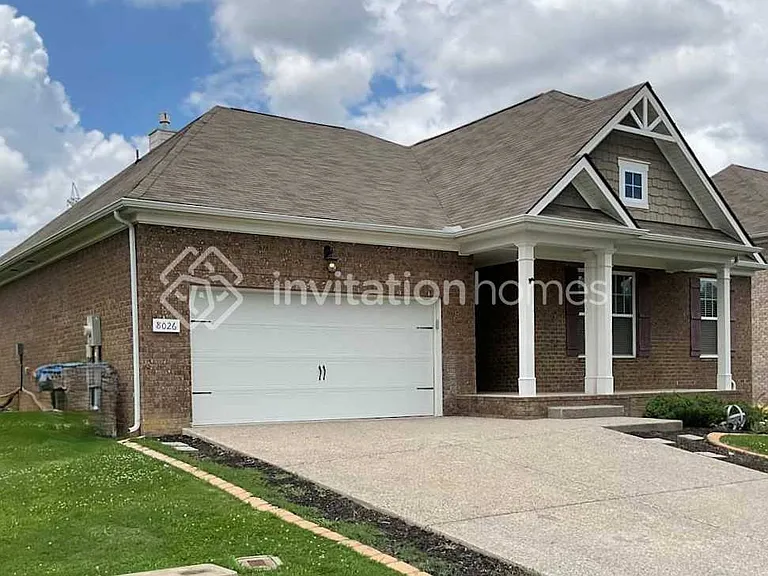 8026 Forest Hills Dr — Photo 1