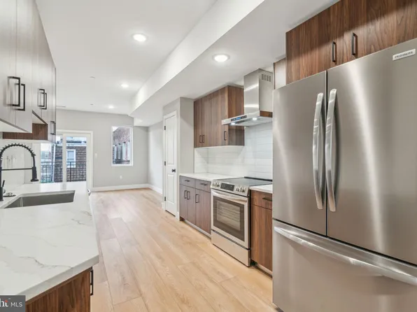 1843 E Hazzard St, Philadelphia, PA 19125
