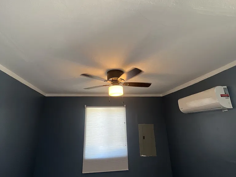 2305 Glass St — Photo 18