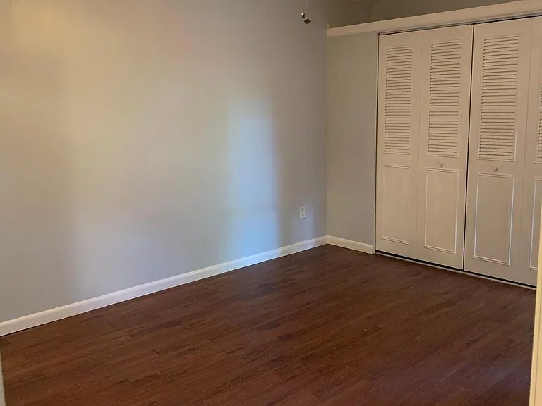 2411 Whispering Woods Blvd #4 — Photo 8