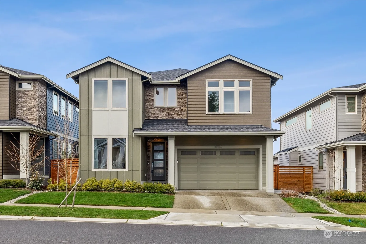 18823 129th Street E photo 1