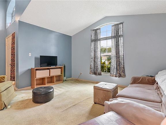 5th image of 2466 Winchester Blvd