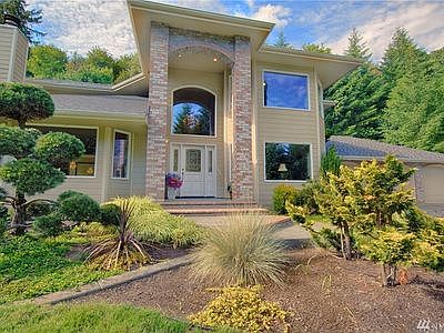 1st image of 409 Twin Lakes Dr