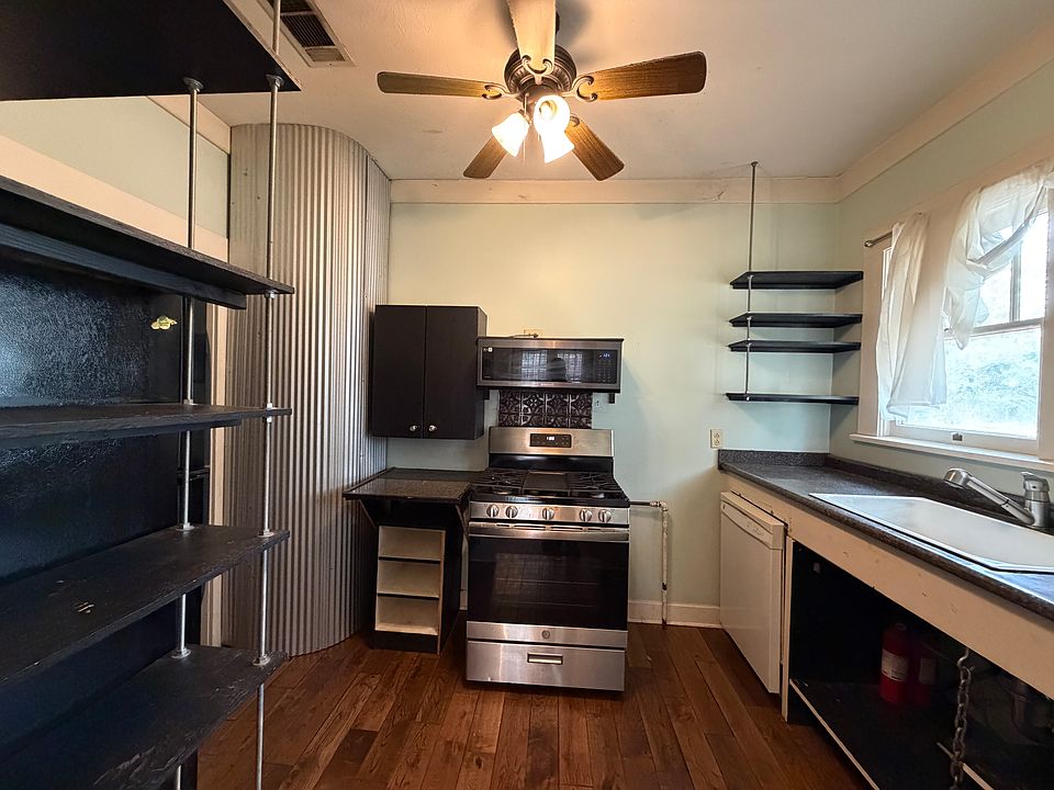 1st image of 519 W Laurel Ave #A