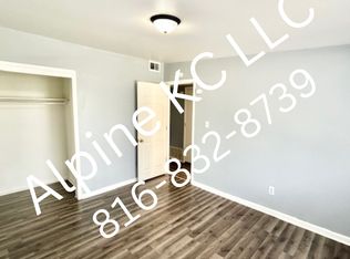 500 E 135th St #10A, Grandview, MO 64030