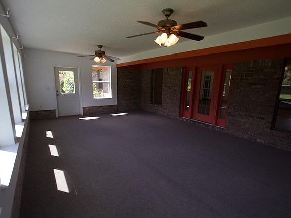 5th image of 720 Giese Ln