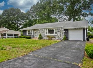 64 Manning St, Chicopee, MA 01020