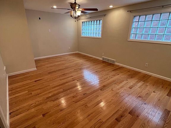 5th image of 3153 Meadowbrook Ct