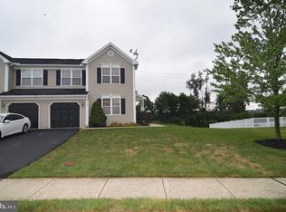 13 N Calais Dr, Reading, PA 19605