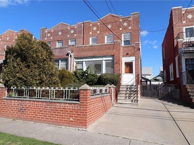 2312 Laconia Avenue, Bronx, NY, 10469