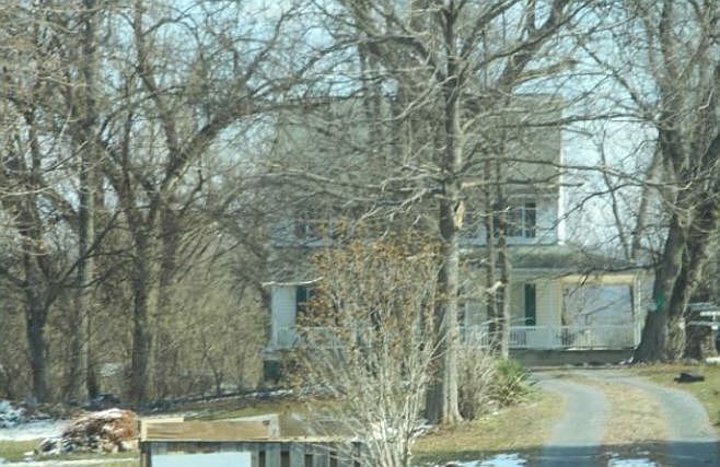 2nd image of 1 Harper Ln