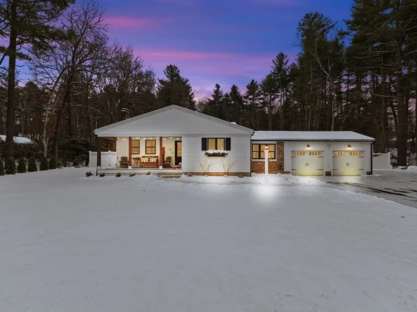 58 Cross St, Foxboro, MA 02035