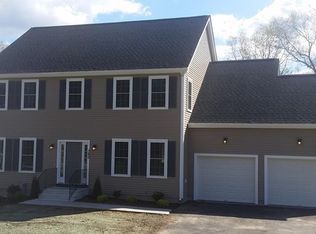 380 Roosevelt Dr, Northbridge, MA 01534