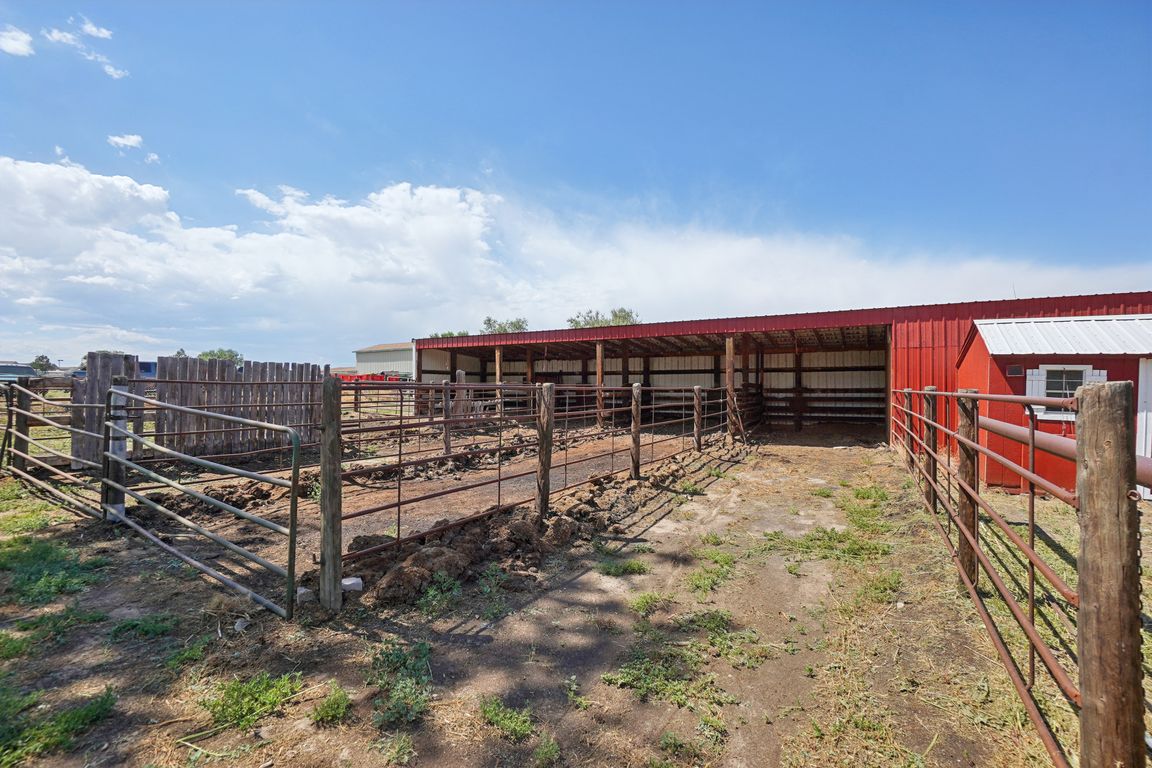 W 28th St-S1607-055.jpg