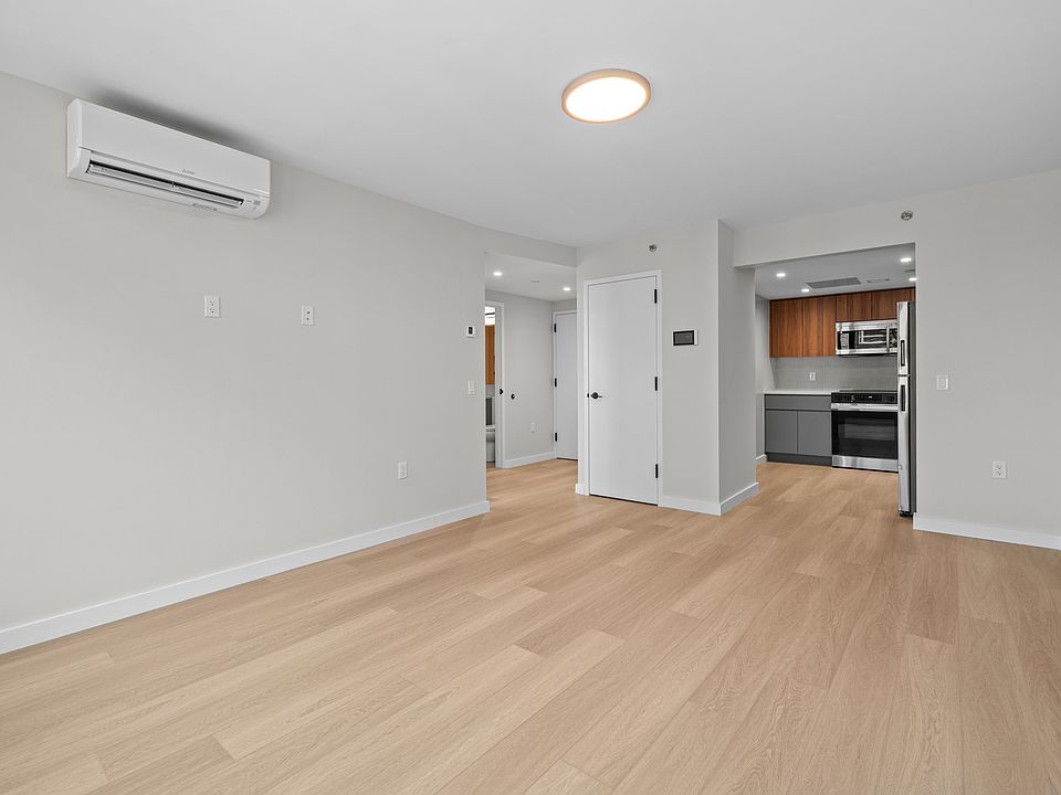 1st image of 2905 W 17th St #6F