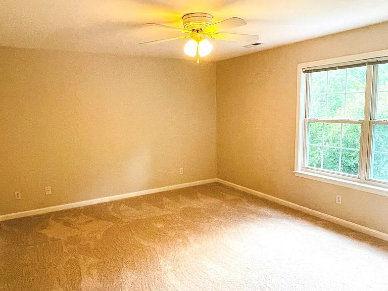 9 Scarlet Oak Cir — Photo 15