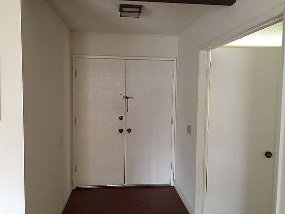 3rd image of 1323 Felch Ave