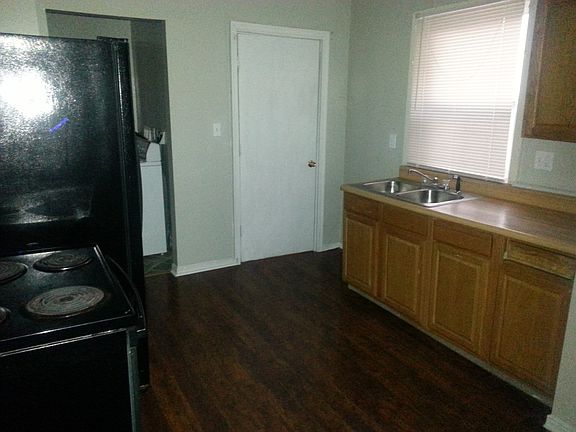 5th image of 3320 Prospect Ave