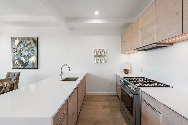 Sold by Nest Seekers International | media 9