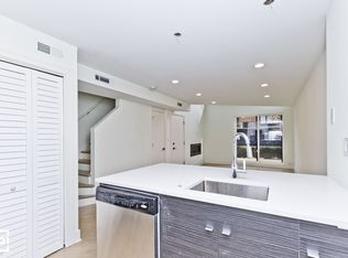 944-54 W Grace St, Chicago, IL 60613