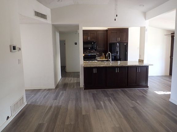 4th image of 5608 Corsicana Ave