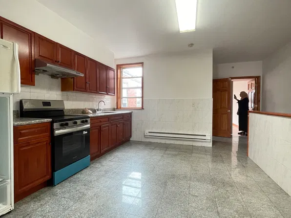 1609 S 5th St APT 3, Philadelphia, PA 19148