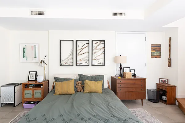 Rented by Corcoran | media 30