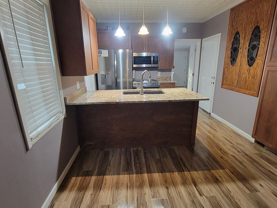 1st image of 53 Rowley St #3