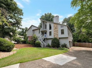 4806 Highpoint Dr NE, Marietta, GA