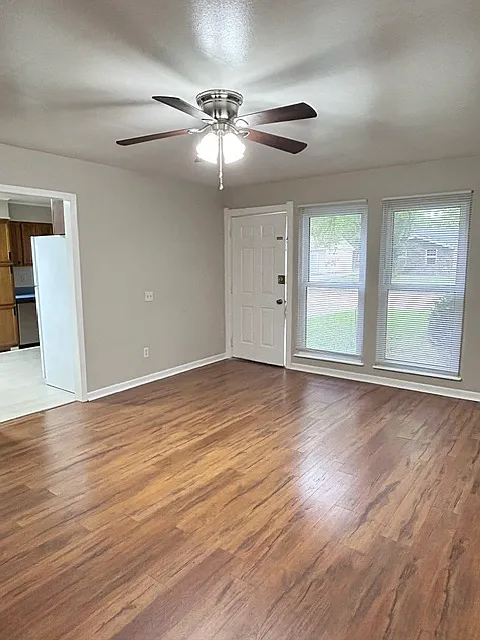 4 bed, 1203 sqft, $1,845 — Photo 3