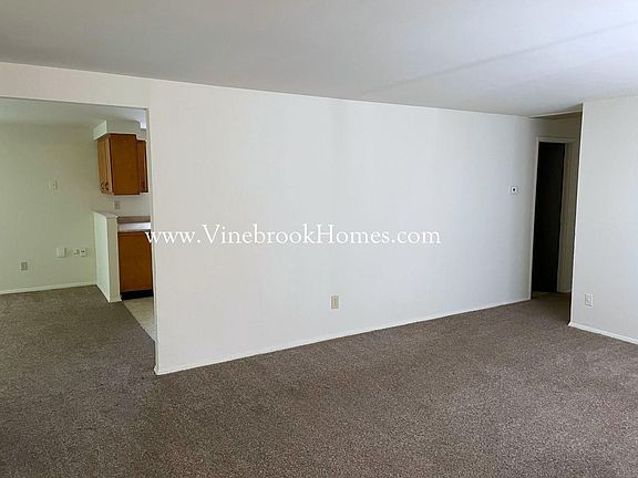2nd image of 5959 Bavaria Pl
