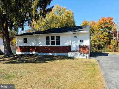 35 Dunsinane Dr, New Castle, DE, 19720