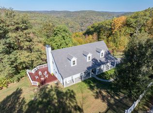 581 Barrett Hill Rd, Mahopac, NY 10541