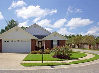 135 Cypress Ln, Fairhope, AL 36532