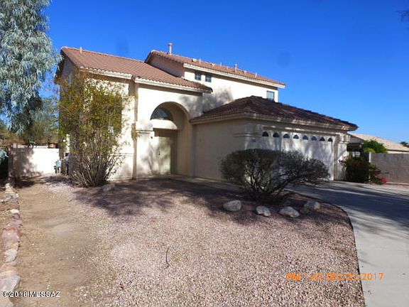 2nd image of 8034 N Siskiyou Dr