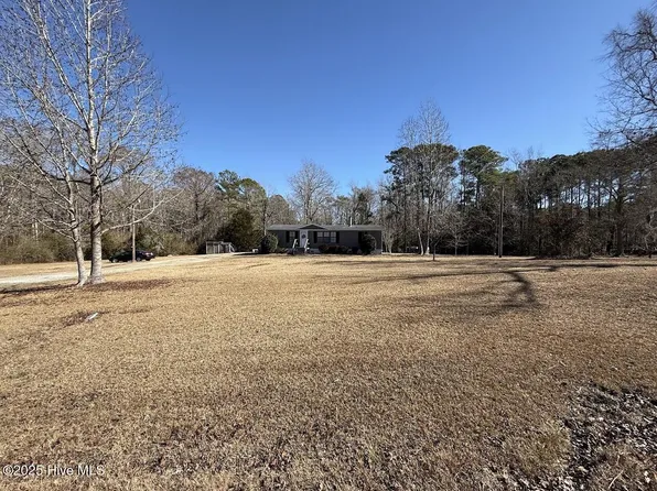 354 Belgrade Swansboro Road, Stella, NC 28582
