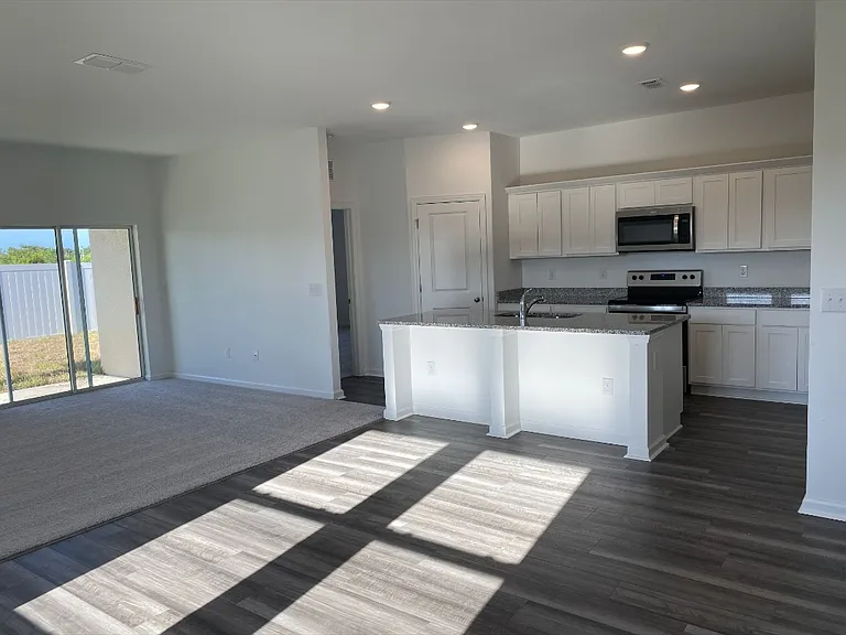2389 Harris Hawk Ave — Photo 2