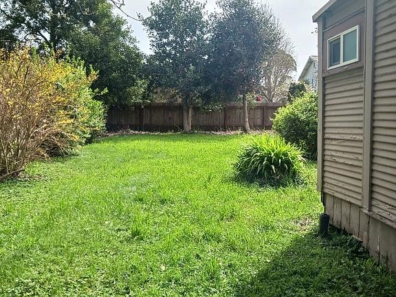 3rd image of 467 Cooper Ave