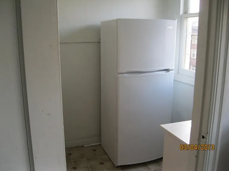 Alamo Apartments — Photo 11