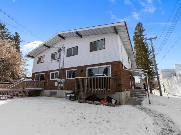 9326 80th Ave NW, Edmonton, AB T6C 0T9