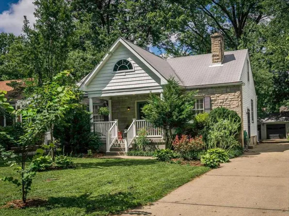 3120 Sora Ave, Audubon Park, KY 40213