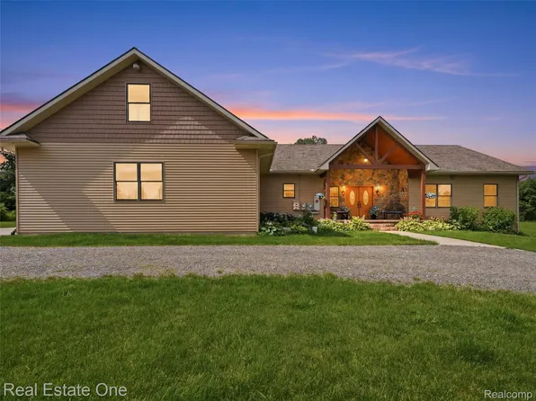 4200 Nelson Scott Dr, Holly, MI 48442