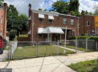 4618 B St SE, Washington, DC 20019