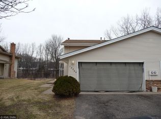 13364 Timber Crest Dr, Maple Grove, MN 55311